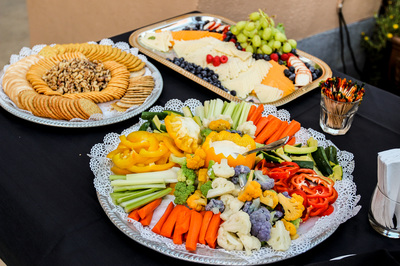 Image of vegitables, crackers, and cheese platter